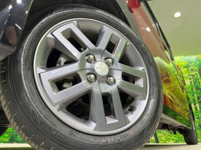 �y����15�C���`�A���~�z�C�[���z�O�ςɃ}�b�`���������A���~�z�C�[���𑕒����Ă���܂��B�e��ЊO�A���~�z�C�[����A�X�^�b�h���X�^�C�����戵�����Ă���܂��B���񂲑��k����������