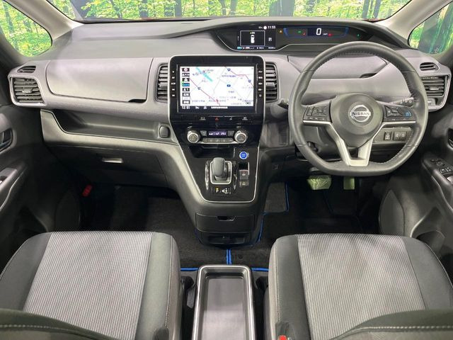 セレナ1.2 e-POWER ハイウェイスターV