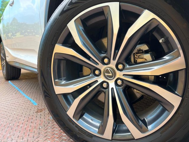 �y����20�C���`�A���~�z�C�[���z�O�ςɃ}�b�`���������A���~�z�C�[���𑕒����Ă���܂��B�e��ЊO�A���~�z�C�[����A�X�^�b�h���X�^�C�����戵�����Ă���܂��B���񂲑��k����������