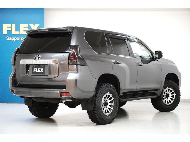 ランドクルーザープラド2.8 TX ディーゼル 4WD