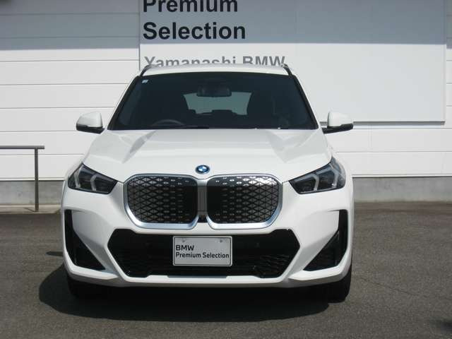 iX1xドライブ30 Mスポーツ 4WD
