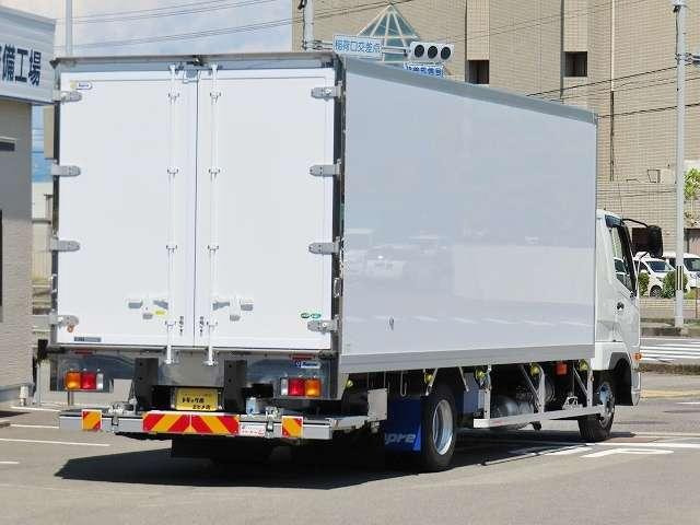 ファイター冷蔵冷凍車