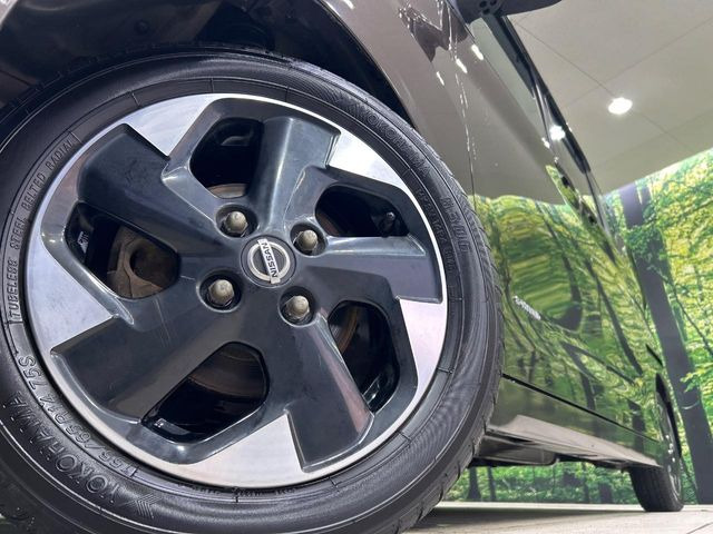 �y����14�C���`�A���~�z�C�[���z�O�ςɃ}�b�`���������A���~�z�C�[���𑕒����Ă���܂��B�e��ЊO�A���~�z�C�[����A�X�^�b�h���X�^�C�����戵�����Ă���܂��B���񂲑��k����������