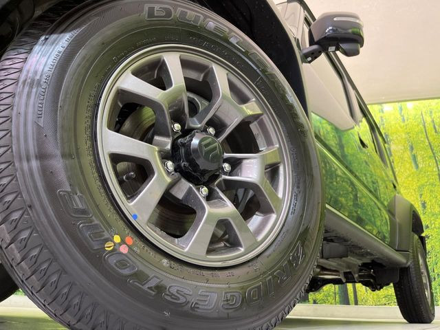 �y����15�C���`�A���~�z�C�[���z�O�ςɃ}�b�`���������A���~�z�C�[���𑕒����Ă���܂��B�e��ЊO�A���~�z�C�[����A�X�^�b�h���X�^�C�����戵�����Ă���܂��B���񂲑��k����������