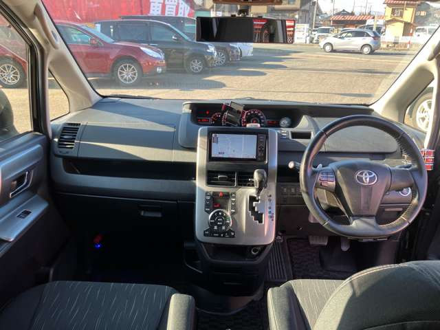 ヴォクシー2.0 ZS 煌 4WD