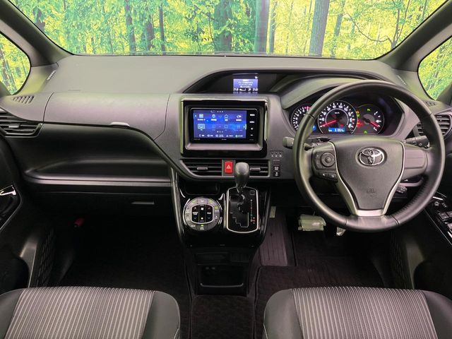 ヴォクシー2.0 ZS