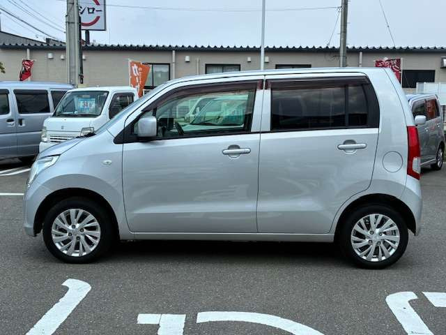 �X�܏Z�� ����s���1-1-31 TEL092-558-5957 �u�T�Ηj���A���T���j���͒�x���ƂȂ�܂��B ���C�y�ɂ��A���������܂�!