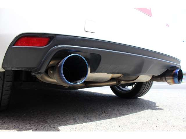 HKS��2�{�o���}�t���[