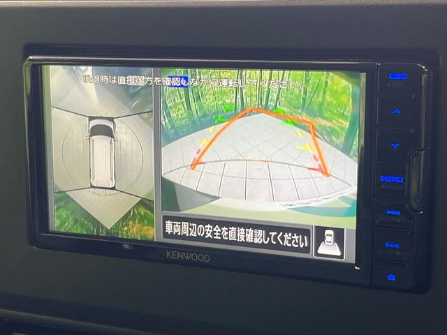 �y�}���`�A���E���h���j�^�[�z��p�̃J�����ɂ��A�ォ�猩���낵���悤�Ȏ��_��360�x�N���}�̎��͂��m�F���邱�Ƃ��ł��܂������p�������m�F���₷���A�����ꏊ�ł̐؂�Ԃ��⒓�Ԃ��X���[�Y�ɍs���܂��B