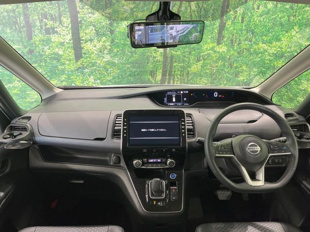 セレナ1.2 e-POWER ハイウェイスターV