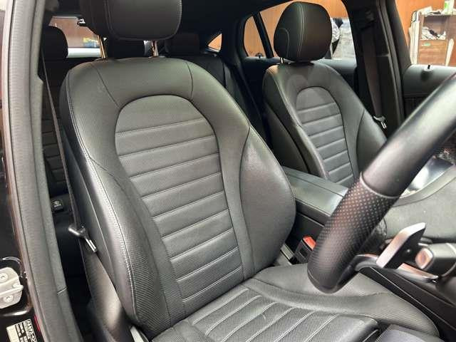 GLCクーペ220d 4マチック スポーツ 本革仕様 4WD