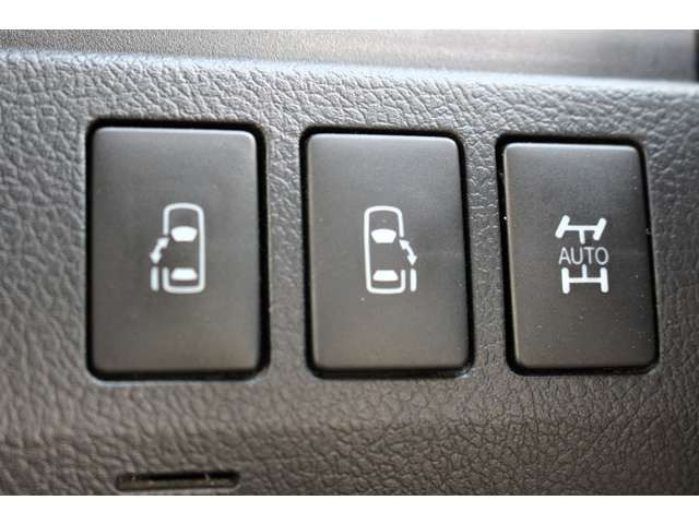 �����p���[�X���C�h�h�A�A�p�[�g�^�C��4WD