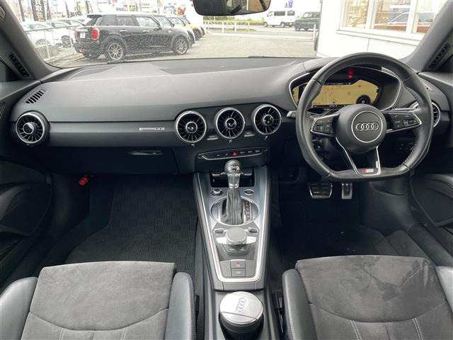TTクーペ2.0 TFSI Sラインパッケージ