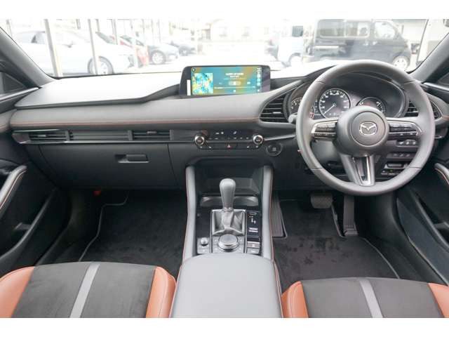 MAZDA3ファストバック1.5 15S レトロスポーツエディション