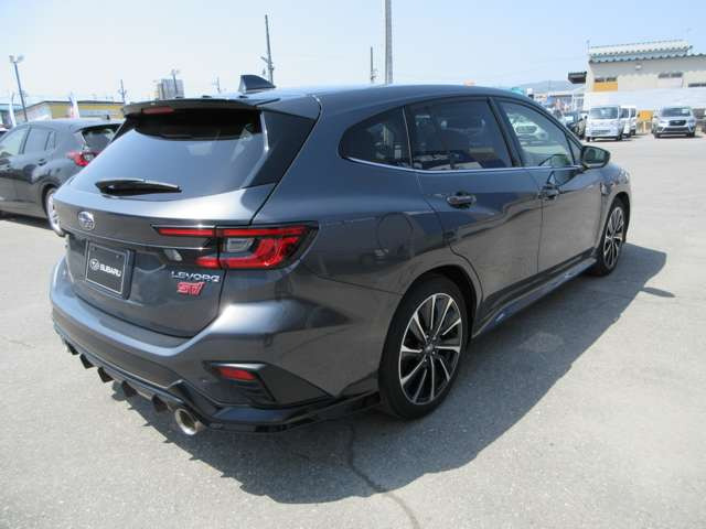 レヴォーグ1.8 STI スポーツ EX 4WD