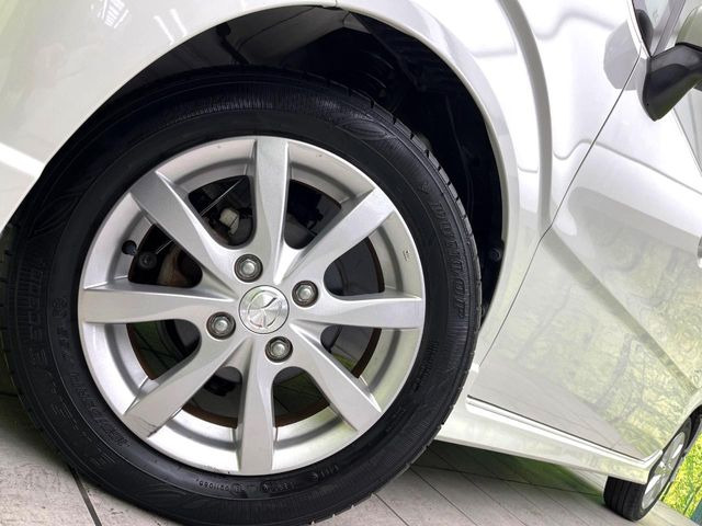 �y����14�C���`�A���~�z�C�[���z�O�ςɃ}�b�`���������A���~�z�C�[���𑕒����Ă���܂��B�e��ЊO�A���~�z�C�[����A�X�^�b�h���X�^�C�����戵�����Ă���܂��B���񂲑��k����������