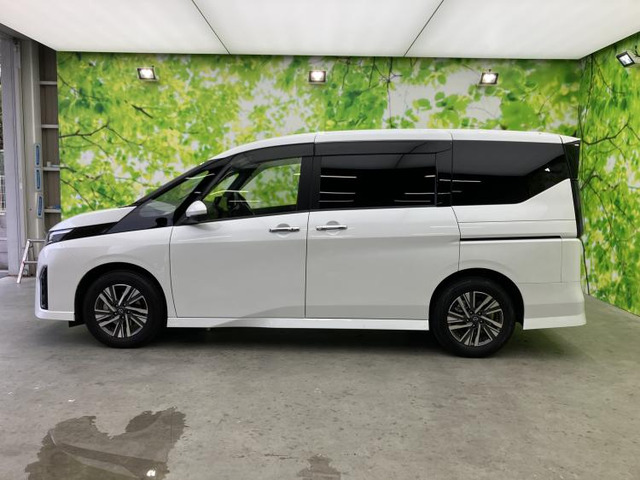 セレナ1.4 e-POWER ハイウェイスターV