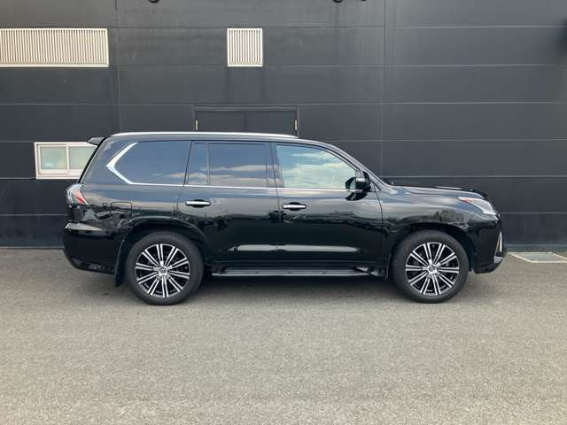 LX570 ブラック シークエンス 4WD