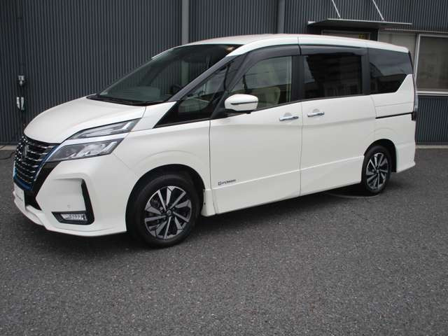 セレナ1.2 e-POWER ハイウェイスターV