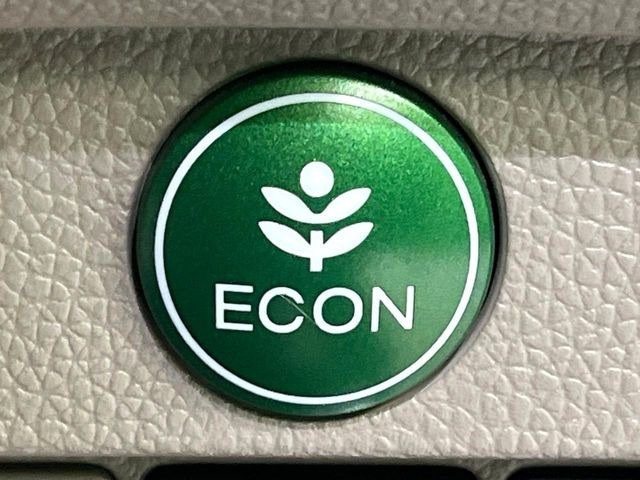 �y�A�C�h�����O�X�g�b�v�z�ԐM����a�؂Œ�Ԃ����ۂɃG���W�����~���A���ʂȔR���̏����}���܂��B�R��������ی�ɂȂ���@�\��G���W���̓u���[�L�𗣂��΍Ďn�����܂��B