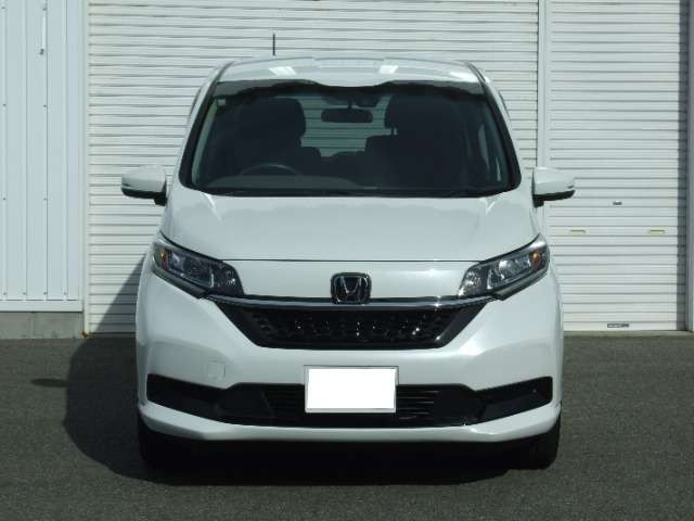 フリード1.5 G サイドリフトアップシート 4WD