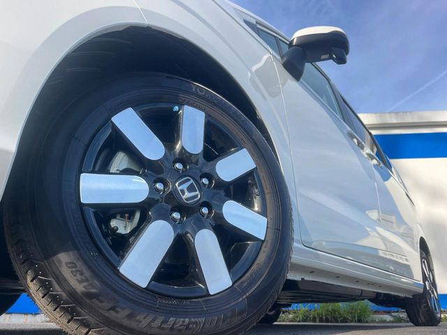 �y�����A���~�z�C�[���z�O�ςɃ}�b�`���������A���~�z�C�[���𑕒����Ă���܂��B�e��ЊO�A���~�z�C�[����A�X�^�b�h���X�^�C�����戵�����Ă���܂��B���񂲑��k����������