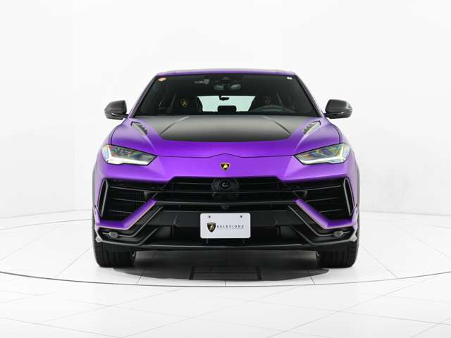 ウルスペルフォルマンテ 4WD
