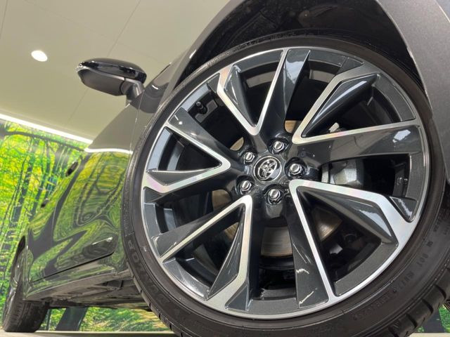 �y�����I�v�V����18�C���`�A���~�z�C�[���z�����I�v�V�����z�C�[���𑕒��B���s���\�̌���ɉ����A�O�ς����X�^�C���b�V���ɂȂ��Ă��܂��B