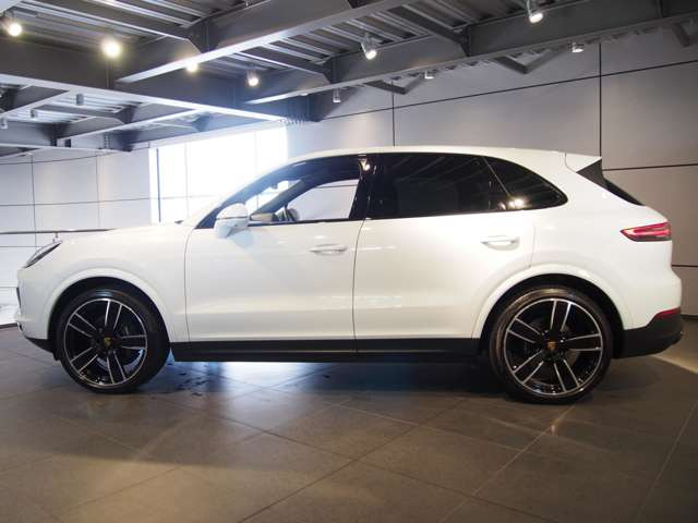 カイエンプラチナ エディション ティプトロニックS 4WD