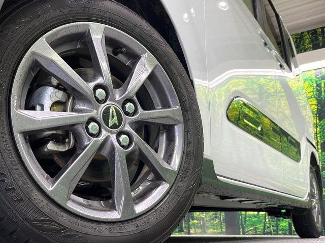 �y����14�C���`�A���~�z�C�[���z�O�ςɃ}�b�`���������A���~�z�C�[���𑕒����Ă���܂��B�e��ЊO�A���~�z�C�[����A�X�^�b�h���X�^�C�����戵�����Ă���܂��B���񂲑��k����������