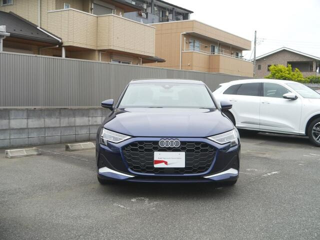A3セダン30 TFSI アドバンスド
