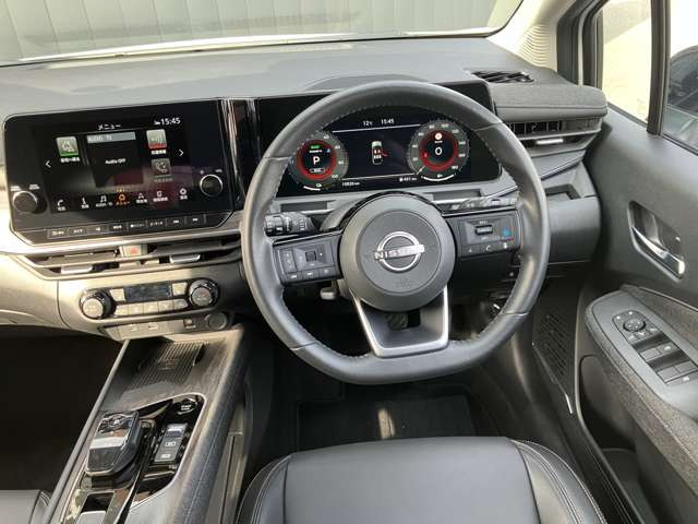 ノートオーラ1.2 G 90周年記念車