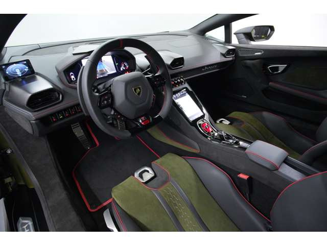 �C���e���A�͍�����Ƃ��Ă���̂ŗ����������d�l�ɂȂ��Ă���܂��B����ɏW���ł���F���ł��B