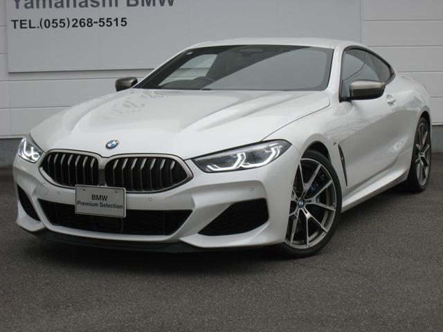 8シリーズM850i xドライブ 4WD