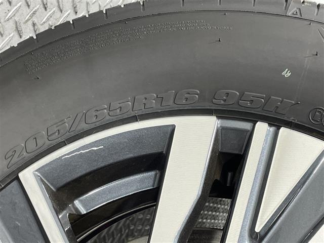 セレナ1.4 e-POWER ハイウェイスターV