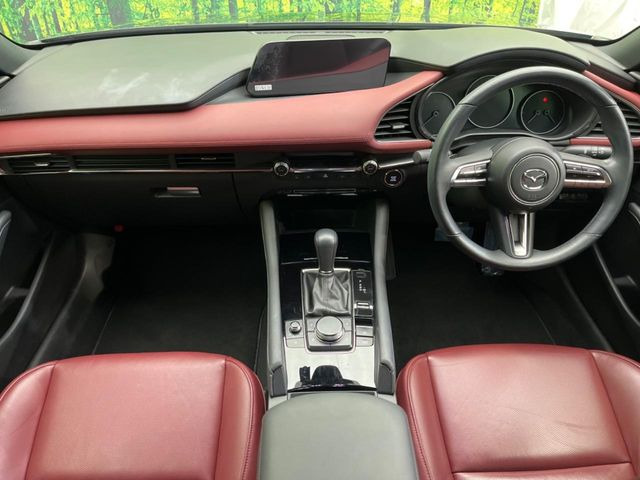 MAZDA3ファストバック2.0 20S バーガンディ セレクション