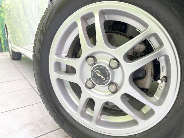 �y14�C���`�A���~�z�C�[���z�O�ςɃ}�b�`�����A���~�z�C�[���𑕒����Ă���܂��B�e��A���~�z�C�[����A�X�^�b�h���X�^�C�����戵�����Ă���܂��B���񂲑��k����������