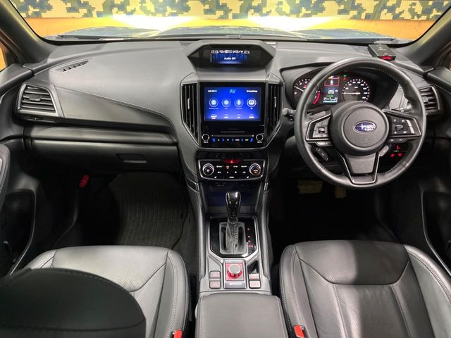 フォレスター1.8 STI スポーツ ブラック インテリア セレクション 4WD