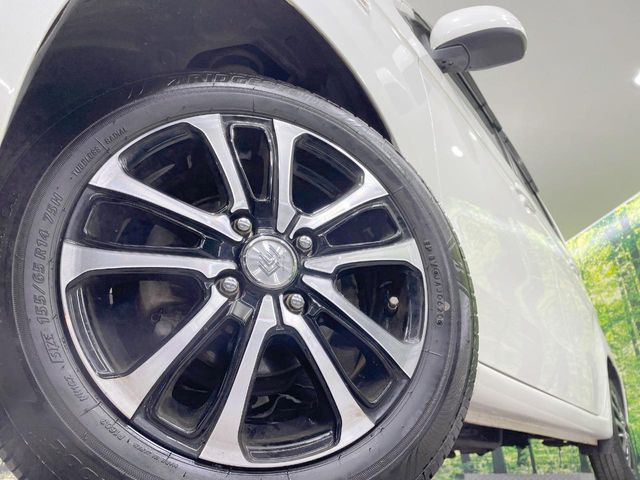 �y14�C���`�A���~�z�C�[���z�O�ςɃ}�b�`�����A���~�z�C�[���𑕒����Ă���܂��B�e��A���~�z�C�[����A�X�^�b�h���X�^�C�����戵�����Ă���܂��B���񂲑��k����������