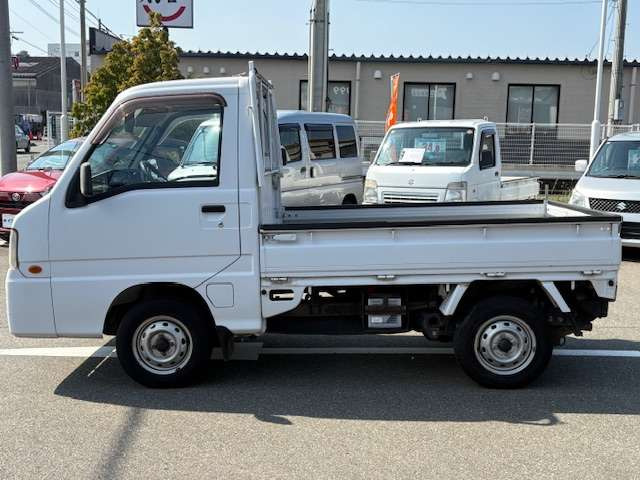 �X�܏Z�� ����s���1-1-31 TEL092-558-5957 �u�T�Ηj���A���T���j���͒�x���ƂȂ�܂��B ���C�y�ɂ��A���������܂�!