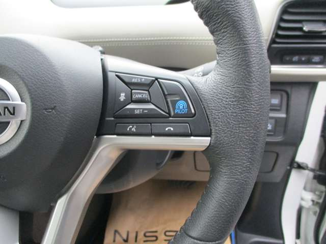 セレナ1.2 e-POWER ハイウェイスターV