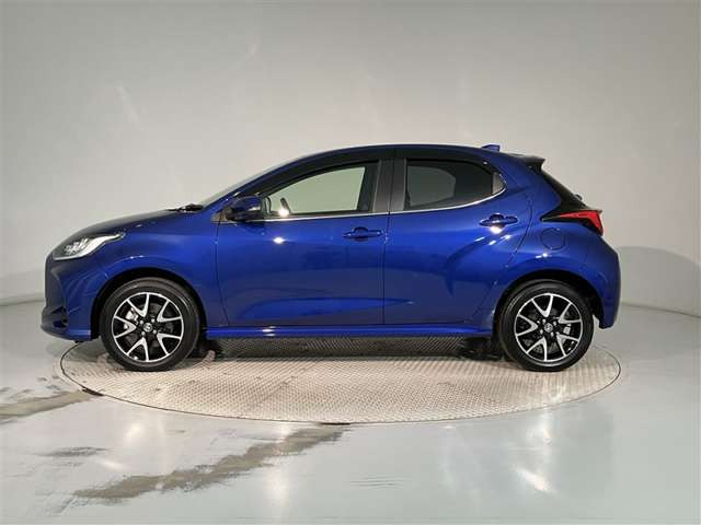 ヤリス1.5 ハイブリッド Z E-Four 4WD