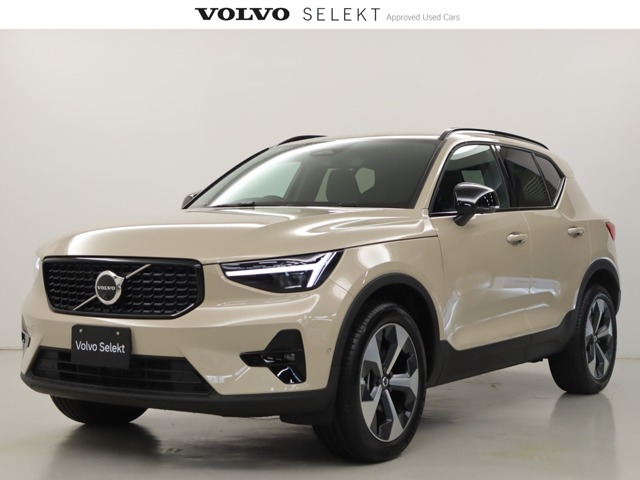 XC40ウルトラ B4 AWD 4WD