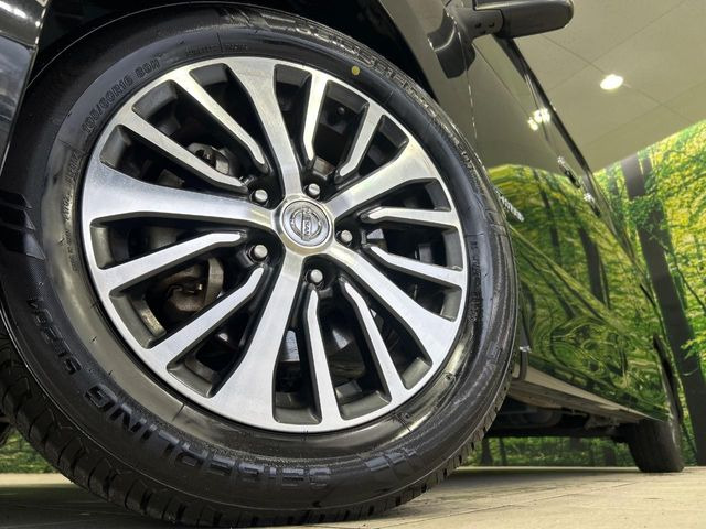 �y����16�C���`�A���~�z�C�[���z�O�ςɃ}�b�`���������A���~�z�C�[���𑕒����Ă���܂��B�e��ЊO�A���~�z�C�[����A�X�^�b�h���X�^�C�����戵�����Ă���܂��B���񂲑��k����������