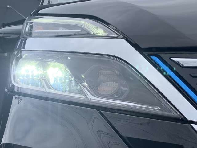 セレナ1.2 e-POWER ハイウェイスターV