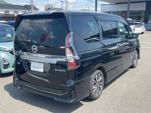 セレナ1.2 e-POWER ハイウェイスターV