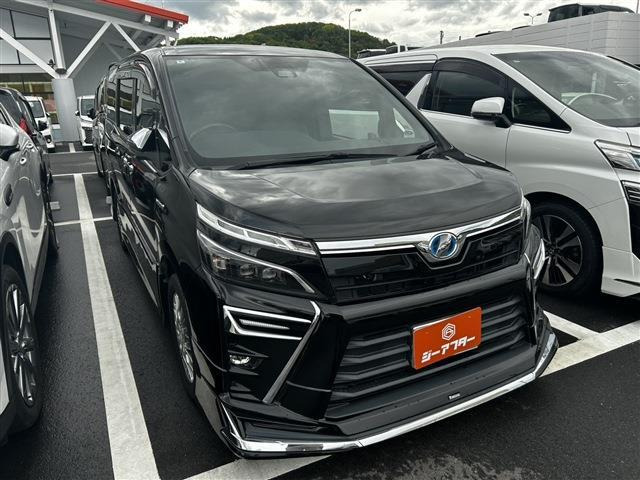 ヴォクシー1.8 ハイブリッド ZS 煌