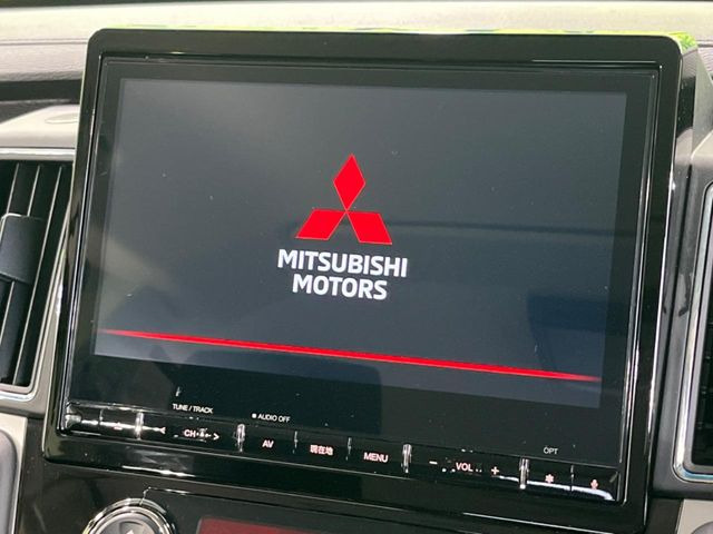 【純正10型ナビ】人気の純正ナビを装備。オーディオ機能も充実しており、Bluetooth接続すればお持ちのスマホやMP3プレイヤーの音楽を再生可能!毎日の運転がさらに楽しくなります!!