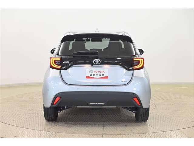 ヤリス1.5 ハイブリッド Z E-Four 4WD