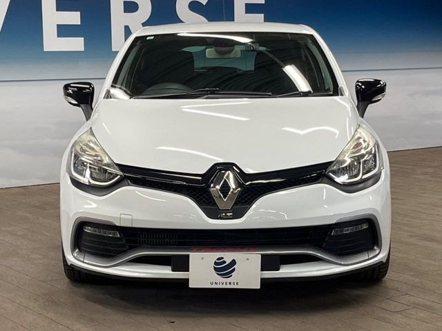 ���A���ԂȂ�ł͂́A�ו��܂ō�荞�܂ꂽ�A�������ꂽ�f�U�C���ł��B�^�]�Ȃ���̎��E�́A�X���ɂĂ��q�l�����g�̖ڂł��m���߂�������!